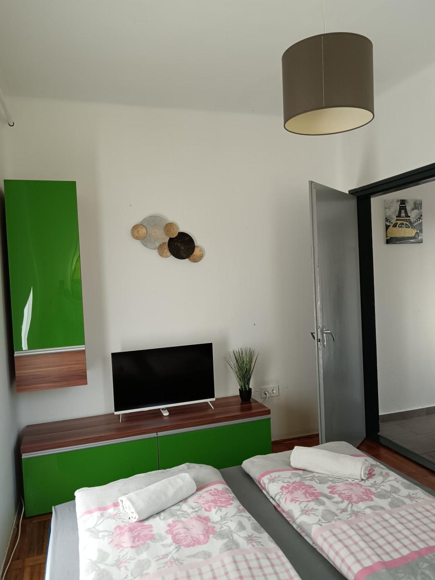 My Home Cibuka Apartman! Хайдусобосло Экстерьер фото
